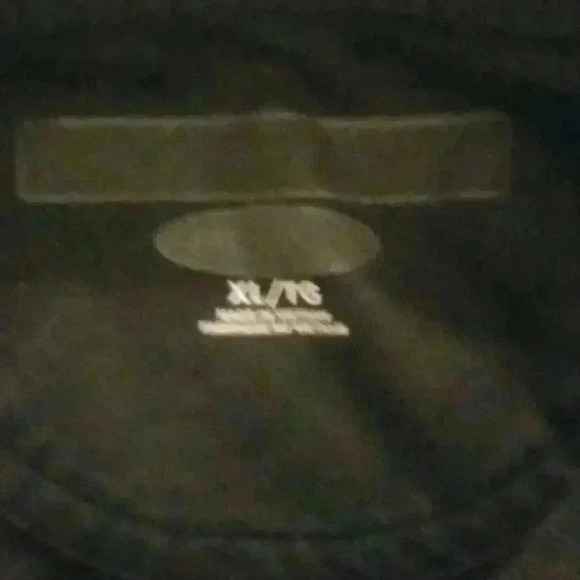 Men's Play Shirt   - Picture 4 of 5